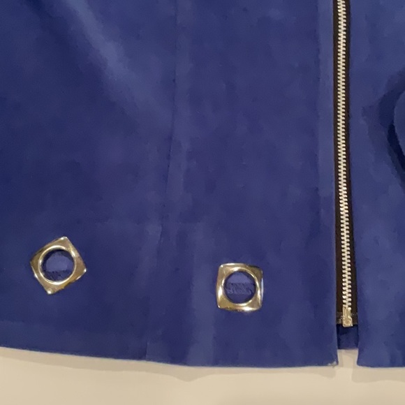 PTP 20 inches length 22” gorgeous, blue, zipper closure, removable shoulder pads - Picture 5 of 10